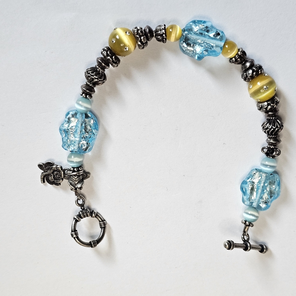 Blue and Yellow crystals with DV 925